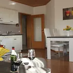 Auszeit-wohnungen شقة Aidenbach